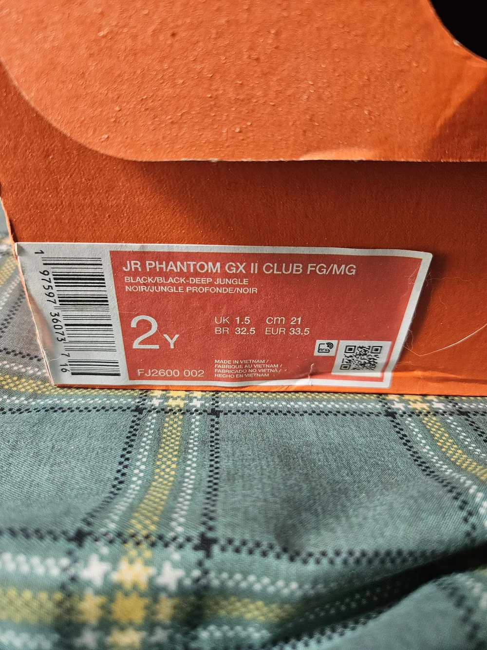 SOCCER CLEATS - Picture 6 of 6